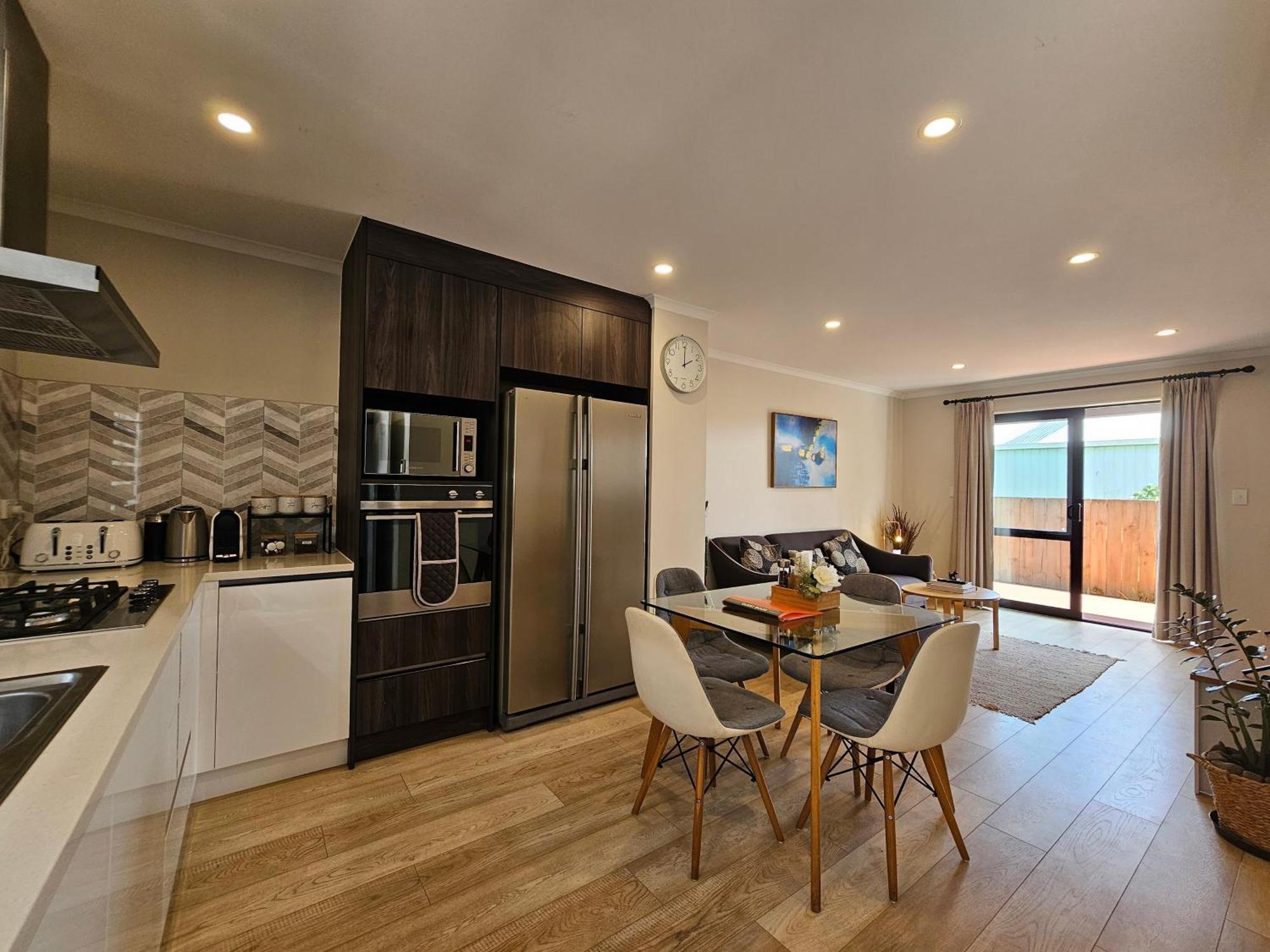 Gazeley Gem Apartment Hamilton Exterior photo